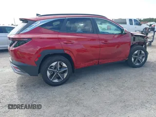 2025 Hyundai Tucson SEL Convenience with VIN 5NMJC3DE2SH475137, listed as a IAAI auction lot 41306350 with 808 mi miles. Bid and sale history available at carsss.com. Image 4.