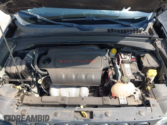 2018 Jeep Renegade Latitude with VIN ZACCJABB7JPH97177, listed as a IAAI auction lot 42671730 with 48,989 mi miles and . Bid and sale history available at DreamBid. Image 10.