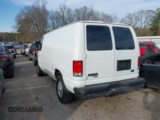 2013 Ford Econoline Cargo Commercial z VIN 1FTNE2EL8DDA63769, wystawiony jako IAAI lot #41520478 z przebiegiem 156 000 mil mil oraz . Historia ofert i sprzedaży dostępna na DreamBid. Obrazek 3.
