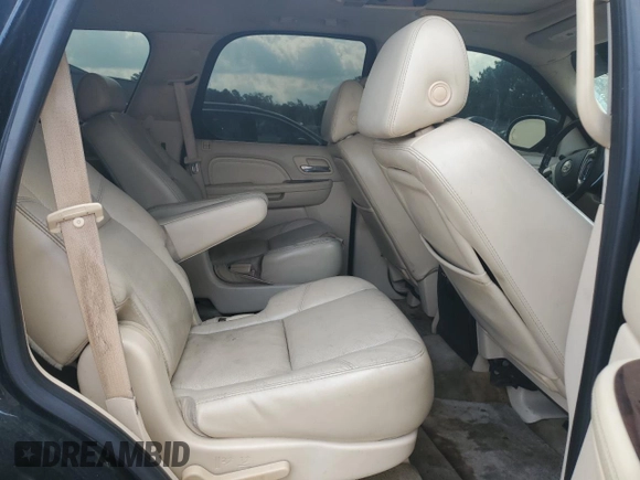 2007 Cadillac Escalade z VIN 1GYEC63867R288916, wystawiony jako Copart lot #57483545 z przebiegiem 175 344 mil mil oraz Szkoda całkowita • Salvage title. Historia ofert i sprzedaży dostępna na DreamBid. Obrazek 10.