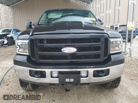 2006 Ford F-250 XL z VIN 1FTSW21P66EA29769, wystawiony jako Copart lot #56728845 z przebiegiem Nie podano mil oraz Szkoda całkowita • Salvage title. Historia ofert i sprzedaży dostępna na DreamBid. Obrazek 5.