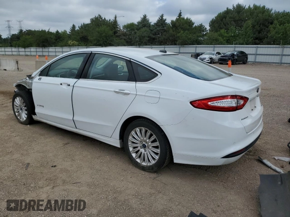 2016 Ford Fusion SE Hybrid with VIN 3FA6P0LUXGR184285, listed as a Copart auction lot 62699805 with 132,264 mi miles and Salvage title. Bid and sale history available at DreamBid. Image 2.