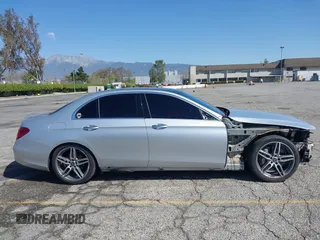 2018 Mercedes-Benz E-Class E 300 with VIN WDDZF4JB5JA455098, listed as a IAAI auction lot 41860177 with 84,612 mi miles. Bid and sale history available at carsss.com. Image 14.