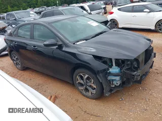 2021 Kia Forte LXS z VIN 3KPF24AD8ME265680, wystawiony jako IAAI lot #42369530 z przebiegiem 76 678 mil mil oraz . Historia ofert i sprzedaży dostępna na DreamBid. Obrazek 1.