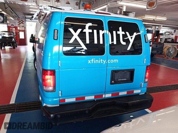 2013 Ford Econoline Cargo Commercial z VIN 1FTNE2EL2DDB26364, wystawiony jako IAAI lot #42854334 z przebiegiem 98 848 mil mil oraz . Historia ofert i sprzedaży dostępna na DreamBid. Obrazek 12.