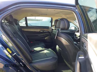 2021 Genesis G90 Ultimate with VIN KMTF54PH4MU085164, listed as a IAAI auction lot 41702570 with 27,794 mi miles and . Bid and sale history available at carsss.com. Image 8.