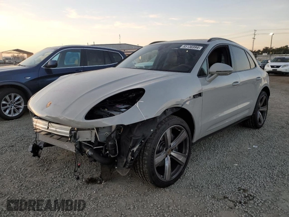 2025 Porsche Macan with VIN WP1AA2A53SLB01654, listed as a Copart auction lot 85136994 with 1,185 mi miles and Salvage title. Bid and sale history available at DreamBid. Image 1.
