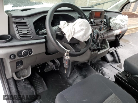 2024 Ford Transit Cargo with VIN 1FTBR1Y89RKA33854, listed as a Copart auction lot 50017425 with 10,491 mi miles and Clean Title. Bid and sale history available at DreamBid. Image 8.