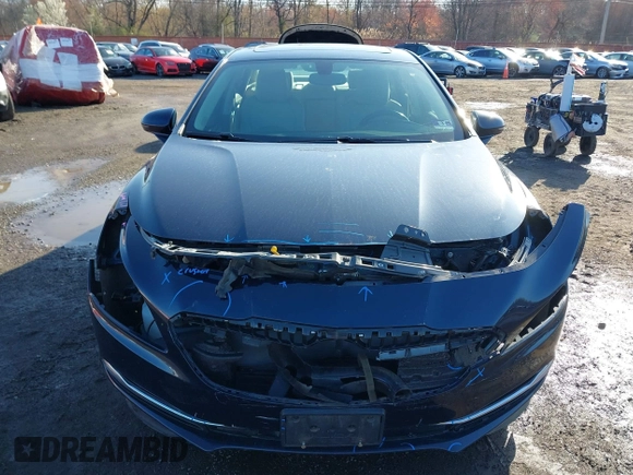 2017 Buick LaCrosse Essence with VIN 1G4ZP5SS4HU126375, listed as a IAAI auction lot 41988131 with 121,999 mi miles. Bid and sale history available at carsss.com. Image 12.