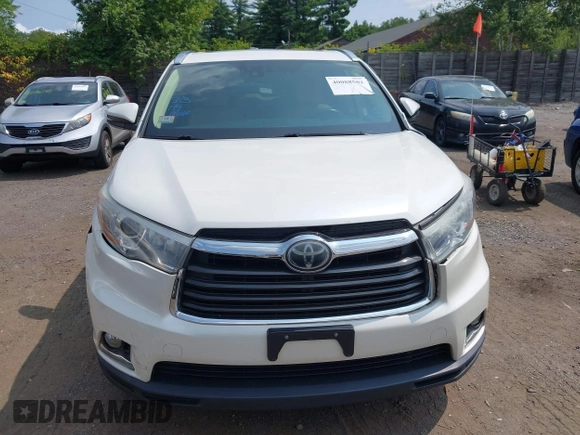2016 Toyota Highlander Limited with VIN 5TDDKRFH0GS334968, listed as a IAAI auction lot 40088562 with 123,717 mi miles and . Bid and sale history available at DreamBid. Image 12.