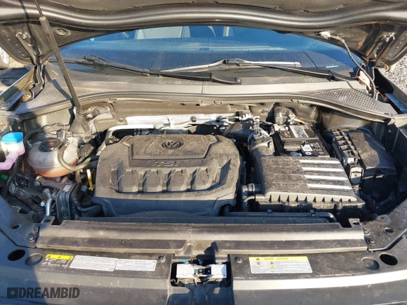 2021 Volkswagen Tiguan S with VIN 3VV0B7AX5MM000806, listed as a IAAI auction lot 40648538 with 38,224 mi miles. Bid and sale history available at carsss.com. Image 10.