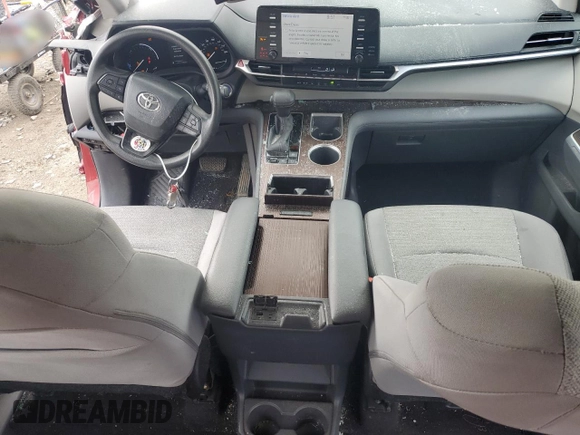2022 Toyota Sienna LE with VIN 5TDKSKFC9NS056913, listed as a Copart auction lot 55704795 with 71,464 mi miles and Salvage title. Bid and sale history available at DreamBid. Image 8.