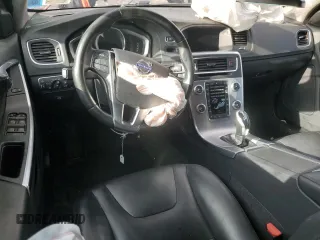 2017 Volvo V60 Premier with VIN YV140MEKXH1368933, listed as a Copart auction lot 86623754 with 0 mi miles and Salvage Title. Bid and sale history available at carsss.com. Image 8.