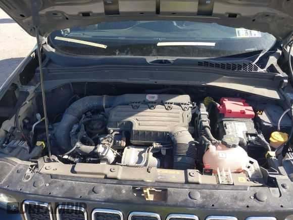 2021 Jeep Renegade Latitude with VIN ZACNJDB14MPM34631, listed as a IAAI auction lot 42043589 with 44,955 mi miles and . Bid and sale history available at DreamBid. Image 10.