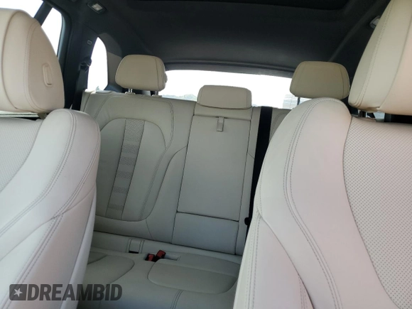 2021 BMW X5 xDrive40i z VIN 5UXCR6C03M9E85738, wystawiony jako Copart lot #47346135 z przebiegiem 28 117 mil mil oraz Szkoda całkowita • Salvage title. Historia ofert i sprzedaży dostępna na DreamBid. Obrazek 10.