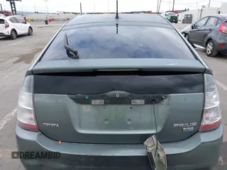 2004 Toyota Prius with VIN JTDKB20U840019578, listed as a IAAI auction lot 42045925 with Not Provided miles and . Bid and sale history available at DreamBid. Image 16.