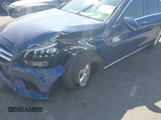2019 Mercedes-Benz C 300 with VIN 55SWF8DB1KU317498, listed as a IAAI auction lot 41681264 with Not provided miles and . Bid and sale history available at DreamBid. Image 6.