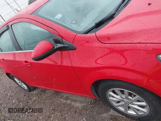 2019 Chevrolet Sonic LT z VIN 1G1JD5SB9K4135048, wystawiony jako IAAI lot #41615175 z przebiegiem 45 826 mil mil oraz . Historia ofert i sprzedaży dostępna na DreamBid. Obrazek 14.