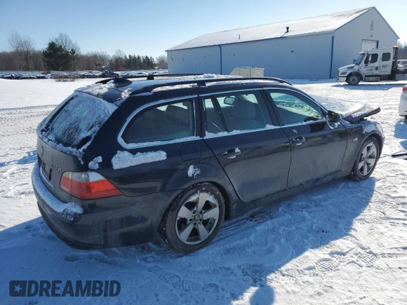 2006 BMW 5 Series 530xi with VIN WBANN73586CN02816, listed as a Copart auction lot 88349585 with 215,600 mi miles and Salvage Title. Bid and sale history available at carsss.com. Image 3.