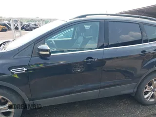 2013 Ford Escape SEL с VIN 1FMCU9HX3DUC53377, выставлен на аукционе IAAI как лот 42412129 с пробегом 140 367 миль миль и . История ставок и продаж доступна на DreamBid. Изображение 14.