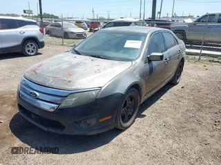 2010 Ford Fusion SE with VIN 3FAHP0HA0AR352188, listed as a IAAI auction lot 42004772 with 227,687 mi miles. Bid and sale history available at carsss.com. Image 2.