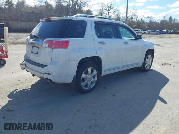 2014 GMC Terrain Denali z VIN 2GKFLZE38E6307217, wystawiony jako IAAI lot #41877533 z przebiegiem 20 679 mil mil oraz . Historia ofert i sprzedaży dostępna na DreamBid. Obrazek 4.