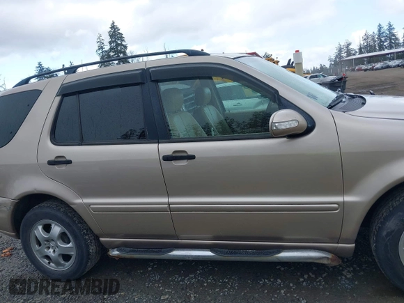 2002 Mercedes-Benz M 320/430/500 с VIN 4JGAB54E92A334912, выставлен на аукционе IAAI как лот 41825224 с пробегом 172 579 миль миль и . История ставок и продаж доступна на DreamBid. Изображение 13.
