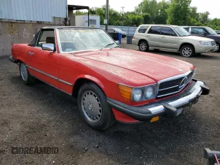 1987 Mercedes-Benz 560 Series 560SL with VIN WDBBA48D2HA055672, listed as a Copart auction lot 59116704 with 40,590 mi miles and Non Repairable. Bid and sale history available at carsss.com. Image 4.