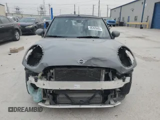 2019 MINI Convertible Cooper z VIN WMWWG5C51K3F79995, wystawiony jako Copart lot #48365685 z przebiegiem 74 357 mil mil oraz Szkoda całkowita • Salvage title. Historia ofert i sprzedaży dostępna na DreamBid. Obrazek 5.