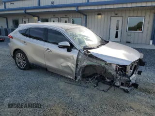 2024 Toyota Venza LE with VIN JTEAAAAH5RJ175424, listed as a Copart auction lot 53540785 with 6,870 mi miles and Salvage Title. Bid and sale history available at carsss.com. Image 4.