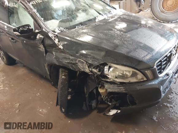 2013 Volvo XC60 T6 with VIN YV4902DZ2D2460909, listed as a IAAI auction lot 41167603 with 161,011 mi miles and . Bid and sale history available at DreamBid. Image 6.