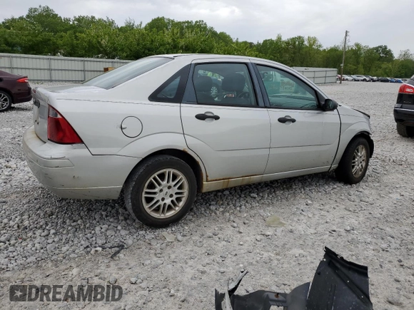 2007 Ford Focus S z VIN 1FAFP34N37W293421, wystawiony jako Copart lot #57833445 z przebiegiem 159 523 mil mil oraz Szkoda całkowita • Salvage title. Historia ofert i sprzedaży dostępna na DreamBid. Obrazek 3.