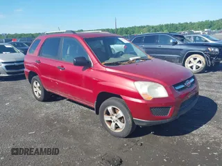2009 Kia Sportage LX with VIN KNDJF724197557984, listed as a IAAI auction lot 42195204 with 260,080 mi miles and . Bid and sale history available at carsss.com. Image 1.