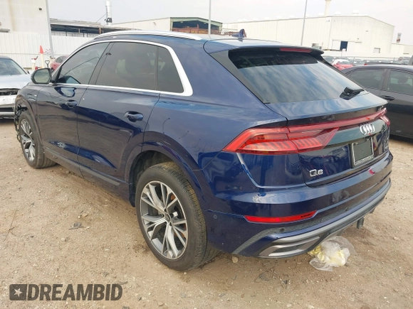2021 Audi Q8 Premium Plus z VIN WA1EVAF17MD007971, wystawiony jako IAAI lot #41511948 z przebiegiem 60 025 mil mil oraz . Historia ofert i sprzedaży dostępna na DreamBid. Obrazek 3.
