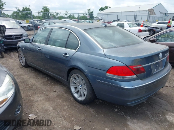 2006 BMW 7 Series 750Li z VIN WBAHN83576DT62514, wystawiony jako IAAI lot #42657343 z przebiegiem Nie podano mil oraz . Historia ofert i sprzedaży dostępna na DreamBid. Obrazek 3.