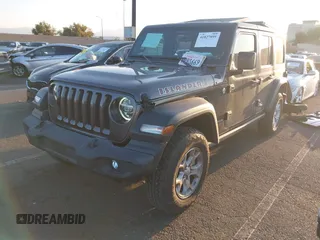 2021 Jeep Wrangler Unlimited Sport S z VIN 1C4HJXDG7MW583315, wystawiony jako IAAI lot #41827899 z przebiegiem 25 264 mil mil oraz . Historia ofert i sprzedaży dostępna na DreamBid. Obrazek 18.
