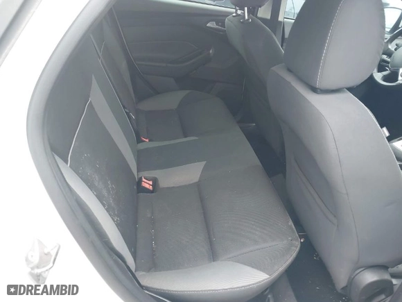2014 Ford Focus SE with VIN 1FADP3F2XEL388552, listed as a IAAI auction lot 41932200 with 122,744 mi miles. Bid and sale history available at carsss.com. Image 8.