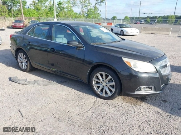 2013 Chevrolet Malibu LT with VIN 1G11E5SA6DF265901, listed as a IAAI auction lot 41971492 with 203,612 mi miles. Bid and sale history available at carsss.com. Image 1.