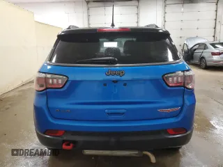 2018 Jeep Compass Trailhawk z VIN 3C4NJDDBXJT342632, wystawiony jako Copart lot #57302595 z przebiegiem 84 160 mil mil oraz Czysty tytuł • Clean title. Historia ofert i sprzedaży dostępna na DreamBid. Obrazek 6.