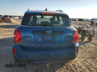 2022 MINI Countryman Cooper with VIN WMZ43BR06N3N37520, listed as a Copart auction lot 80974084 with 31,037 mi miles and Salvage title. Bid and sale history available at DreamBid. Image 6.