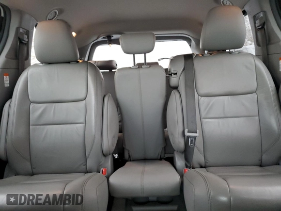 2017 Toyota Sienna with VIN 5TDDZ3DC3HS167720, listed as a Copart auction lot 88321405 with 86,392 mi miles and Salvage Title. Bid and sale history available at DreamBid. Image 10.