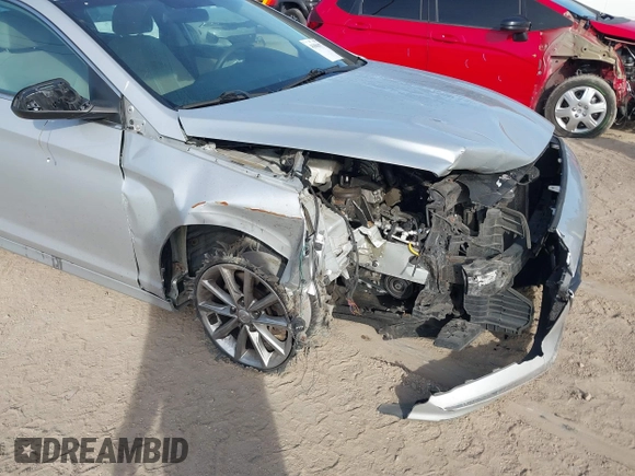 2019 Hyundai Sonata SE with VIN 5NPE24AF9KH771640, listed as a IAAI auction lot 41886677 with 151,909 mi miles and . Bid and sale history available at carsss.com. Image 6.