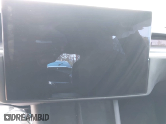 2022 Tesla Model X Plaid z VIN 7SAXCBE6XNF340704, wystawiony jako IAAI lot #41928524 z przebiegiem Nie podano mil oraz . Historia ofert i sprzedaży dostępna na DreamBid. Obrazek 15.
