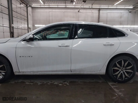 2017 Chevrolet Malibu LT with VIN 1G1ZE5ST8HF251542, listed as a IAAI auction lot 41505313 with 121,450 mi miles. Bid and sale history available at carsss.com. Image 14.