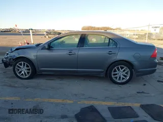 2010 Ford Fusion SEL with VIN 3FAHP0JA5AR260939, listed as a IAAI auction lot 41417420 with 178,295 mi miles. Bid and sale history available at carsss.com. Image 14.