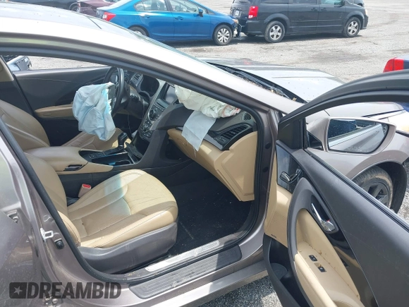 2013 Hyundai Azera with VIN KMHFH4JG2DA263558, listed as a IAAI auction lot 42434288 with 147,282 mi miles and . Bid and sale history available at DreamBid. Image 5.