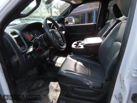 2022 Ram 2500 Tradesman with VIN 3C6UR4HL3NG158873, listed as a Copart auction lot 49887925 with 38,363 mi miles and Clean title. Bid and sale history available at DreamBid. Image 9.