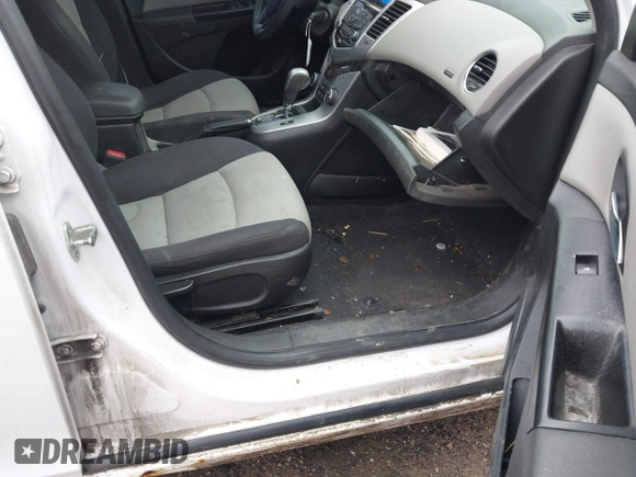 2014 Chevrolet Cruze LS with VIN 1G1PA5SH0E7145168, listed as a IAAI auction lot 41957410 with 151,422 mi miles and . Bid and sale history available at DreamBid. Image 5.