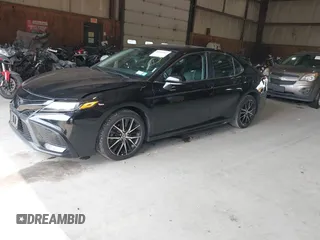 2021 Toyota Camry SE Nightshade with VIN 4T1G11AK6MU580771, listed as a IAAI auction lot 40042967 with 106,579 mi miles. Bid and sale history available at carsss.com. Image 22.