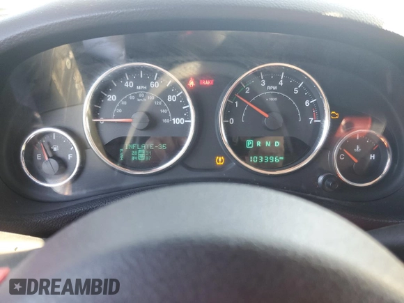 2016 Jeep Wrangler Unlimited Freedom with VIN 1C4BJWDG8GL300314, listed as a Copart auction lot 61044645 with 103,396 mi miles and Clean title. Bid and sale history available at DreamBid. Image 9.